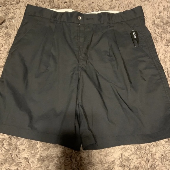 Austin Clothing Co. Other - Brand new Austin Golf shorts size 36